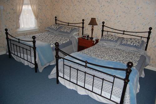 Imagen de la habitación del Hotel The Pines Inn. Foto 9