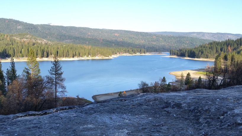 Imagen de los exteriores del Hotel The Pines Resort. Foto 9