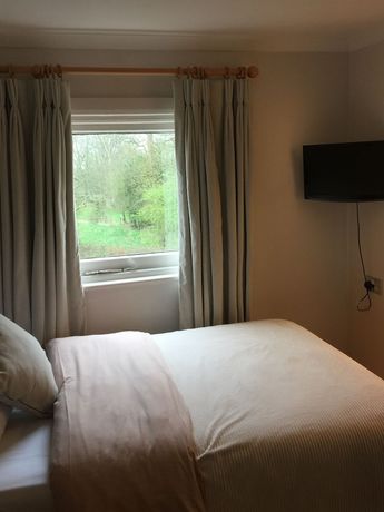 Imagen de la habitación del Hotel The Pines, Slough. Foto 13