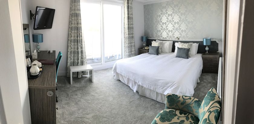 Imagen de la habitación del Hotel The Pines, Swanage. Foto 4