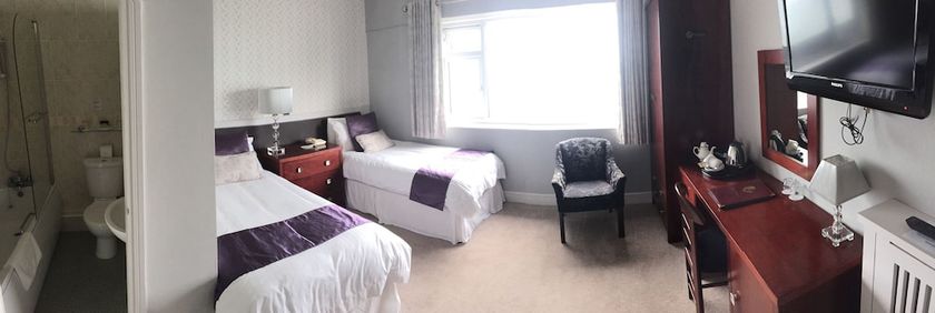 Imagen de la habitación del Hotel The Pines, Swanage. Foto 7
