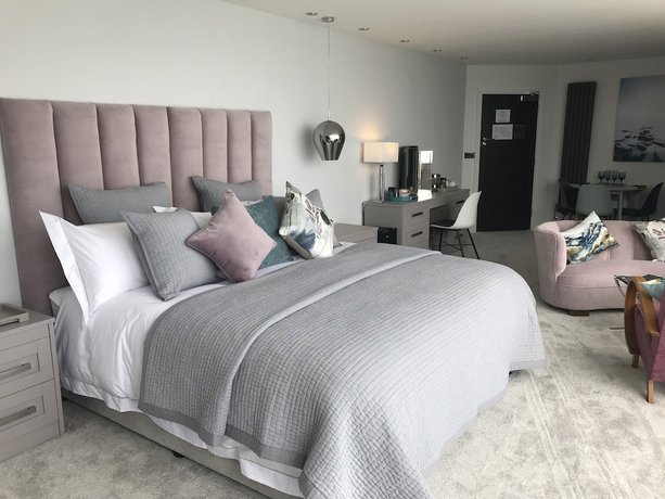 Imagen de la habitación del Hotel The Pines, Swanage. Foto 12