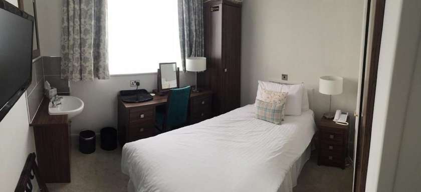 Imagen de la habitación del Hotel The Pines, Swanage. Foto 17