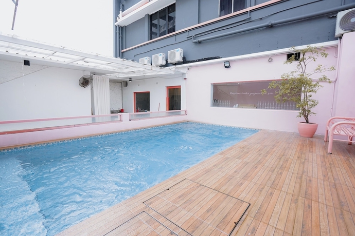Imagen de la piscina del Hotel The Pink Boutique. Foto 12