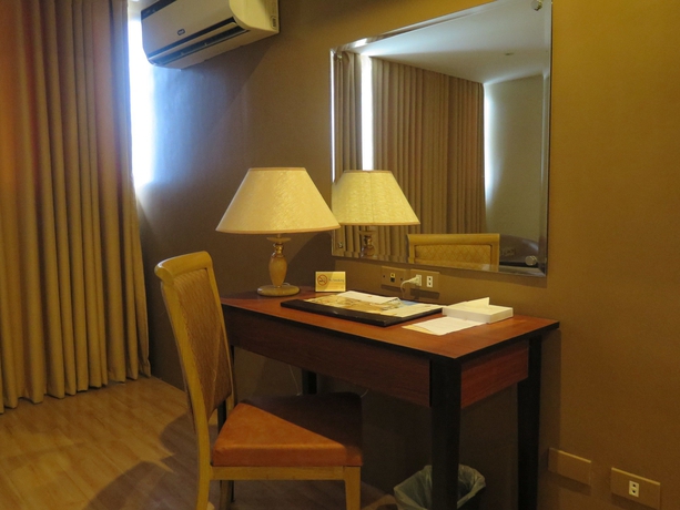 Imagen de la habitación del Hotel The Pinnacle and Suites. Foto 4