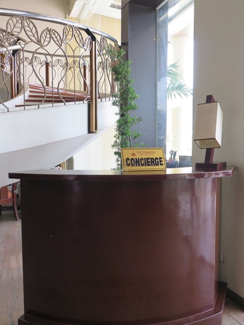 Imagen de los interiores del Hotel The Pinnacle and Suites. Foto 16