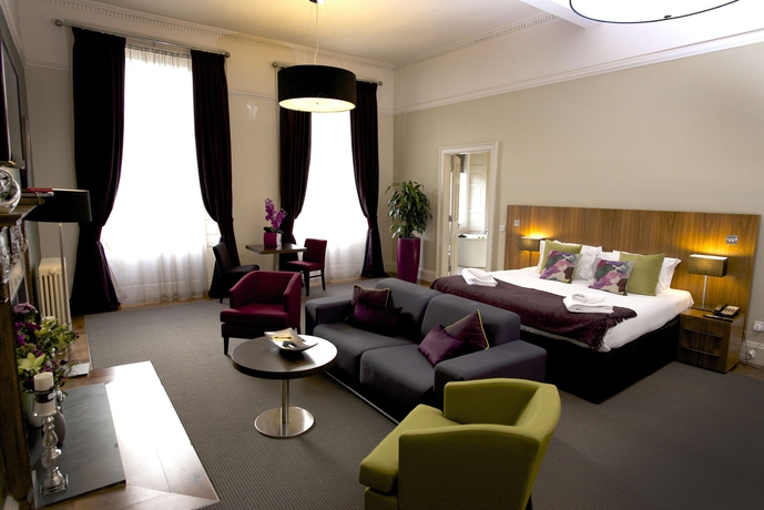 Imagen de la habitación del Hotel The Place, Edimburgo. Foto 3