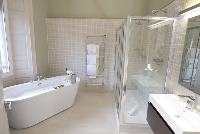 Imagen de la habitación del Hotel The Place, Edimburgo. Foto 5