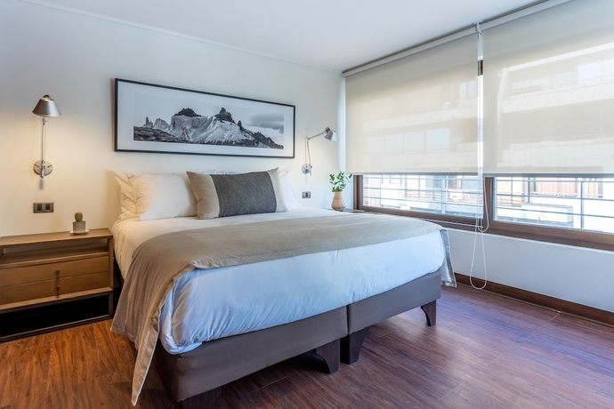 Imagen de la habitación del Hotel The Place, Santiago Centro. Foto 5