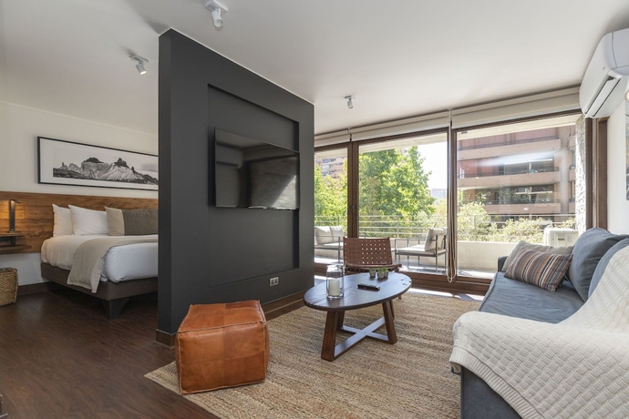 Imagen de la habitación del Hotel The Place, Santiago Centro. Foto 6