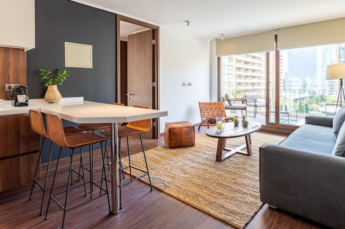 Imagen de la habitación del Hotel The Place, Santiago Centro. Foto 13