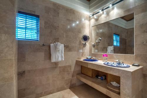Imagen de la habitación del Hotel The Placencia, A Muy'ono Resort. Foto 3