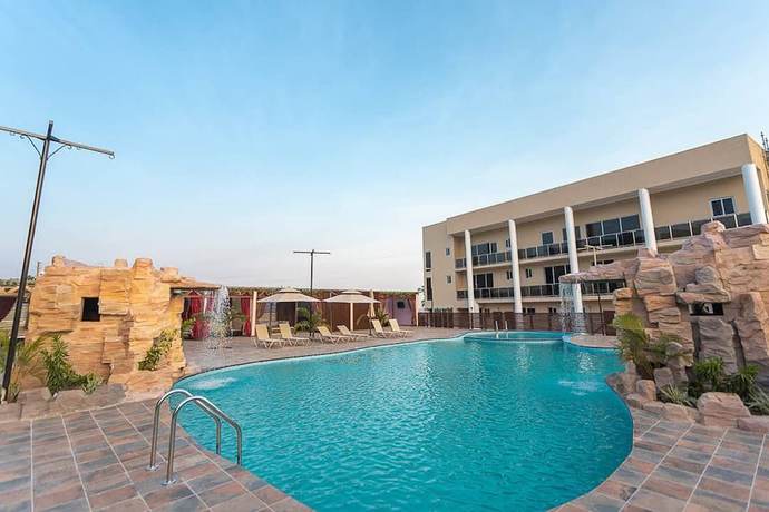 Imagen general del Hotel The Platinum Bay. Foto 1