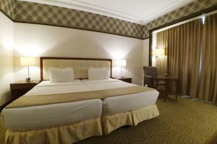 Imagen de la habitación del Hotel The Plaza Balanga City. Foto 6