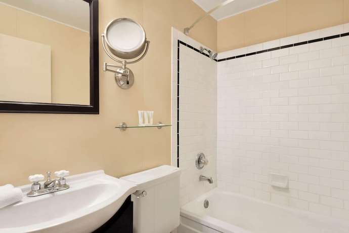 Imagen de la habitación del Hotel The Plaza Hotel Downtown, Trademark Collection by Wyndham. Foto 9