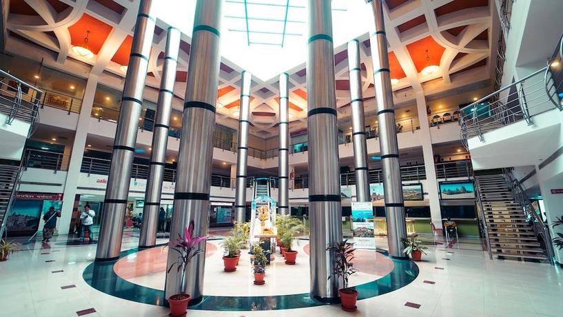 Imagen de los interiores del Hotel The Plaza, Hyderabad. Foto 16