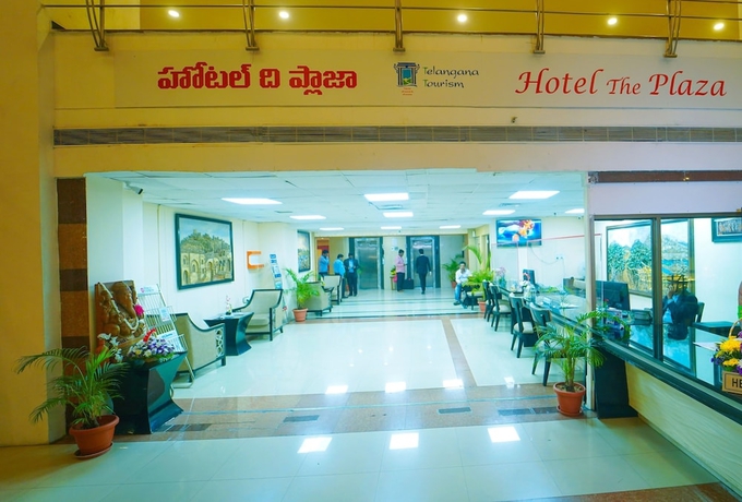 Imagen de los interiores del Hotel The Plaza, Hyderabad. Foto 19