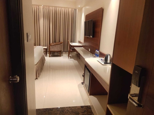 Imagen de la habitación del Hotel The Plaza, Hyderabad. Foto 14