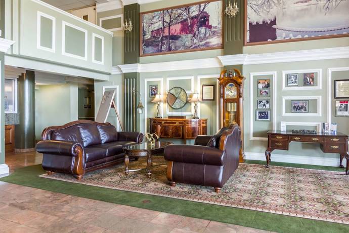 Imagen de los interiores del Hotel The Plaza Inn and Suites. Foto 20