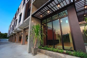 Imagen de los exteriores del Hotel The Plubpla Serviced Apartment. Foto 10