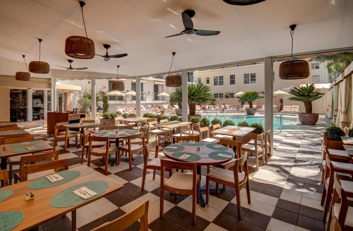 Imagen del bar/restaurante del Hotel The Plymouth South Beach. Foto 3