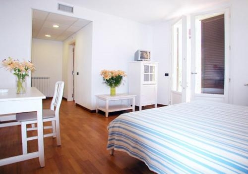 Imagen de la habitación del Hotel The Poet. Foto 6