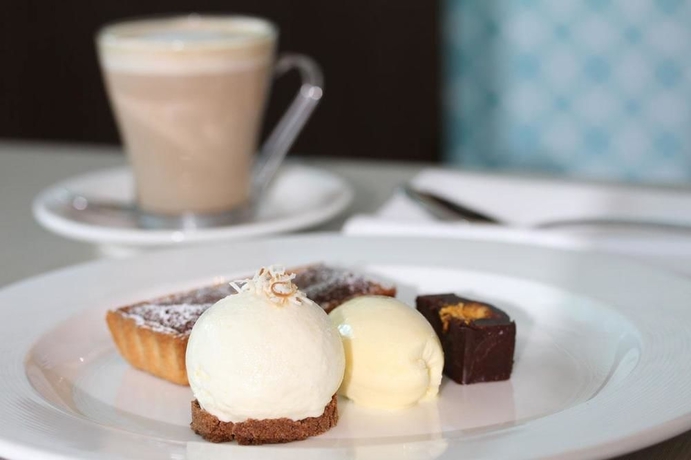 Imagen del bar/restaurante del Hotel The Point Brisbane. Foto 2