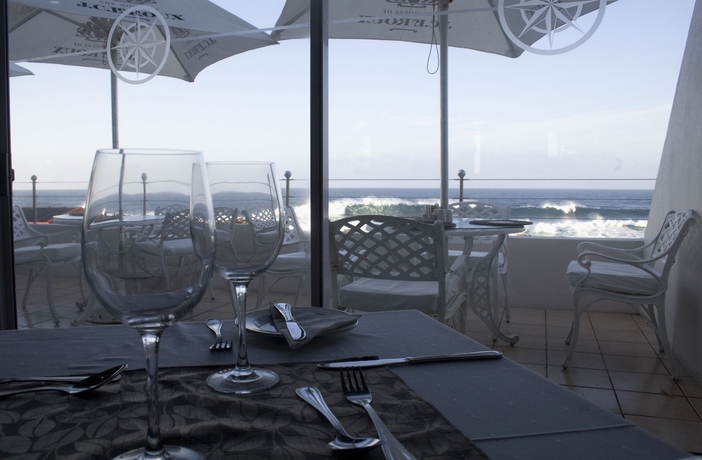 Imagen de los exteriores del Hotel The Point and Spa. Foto 9