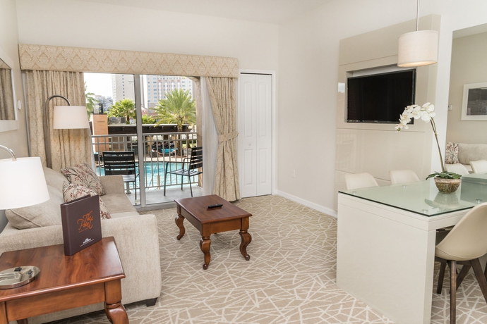 Imagen de los interiores del Hotel The Point and Suites. Foto 8