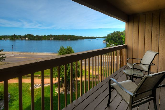 Imagen de la habitación del Hotel The Pointe And Suites. Foto 10