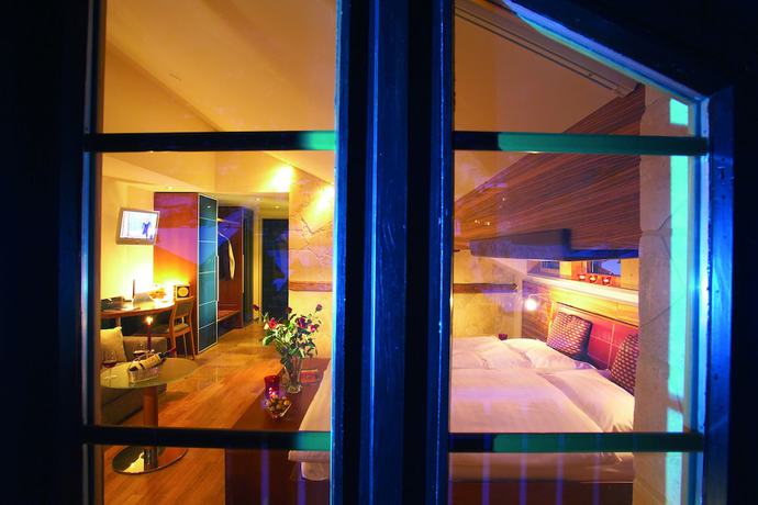 Imagen de la habitación del Hotel The Pollux. Foto 2