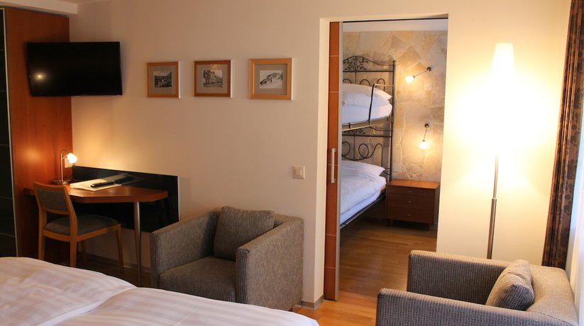 Imagen de la habitación del Hotel The Pollux. Foto 14