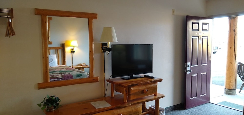 Imagen de la habitación del Hotel The Ponderosa Motel. Foto 6