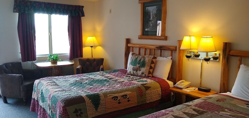 Imagen de la habitación del Hotel The Ponderosa Motel. Foto 11