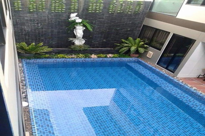 Imagen de los exteriores del Hotel The Pool Resort. Foto 11