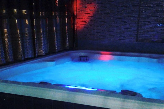 Imagen de la habitación del Hotel The Pool Resort. Foto 10