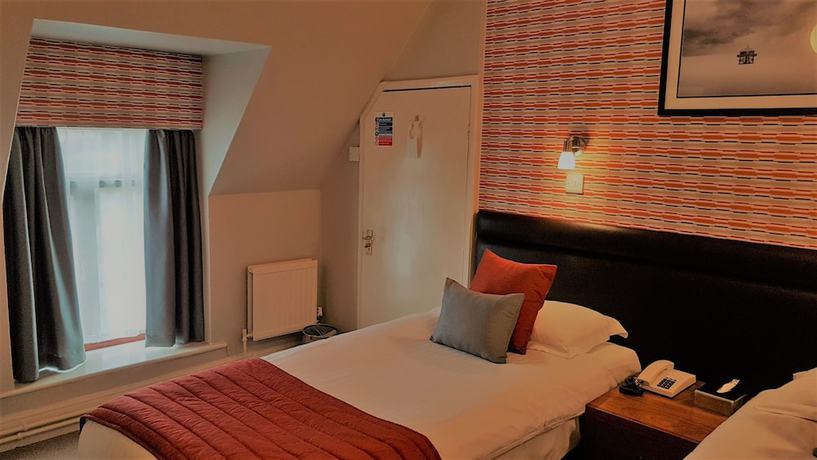 Imagen de la habitación del Hotel The Poplars. Foto 8