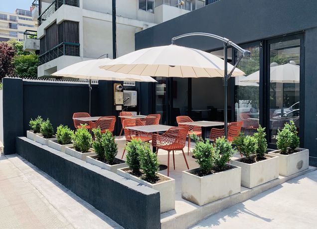 Imagen de los exteriores del Hotel The Pops. Foto 17