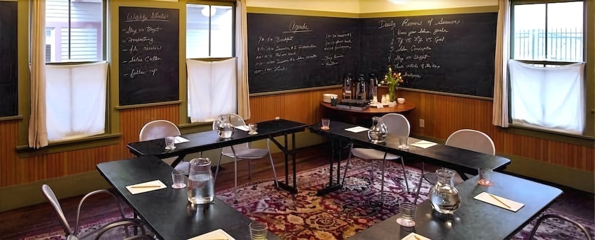 Imagen de los interiores del Hotel The Porches Inn At Mass Moca. Foto 17