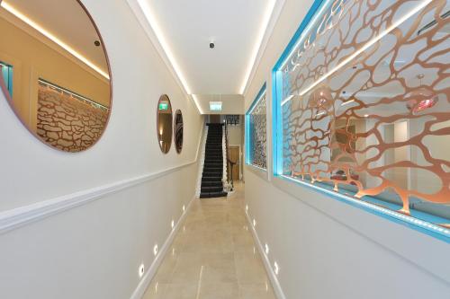 Imagen de los interiores del Hotel The Porchester. Foto 8