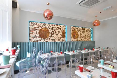 Imagen del bar/restaurante del Hotel The Porchester. Foto 2