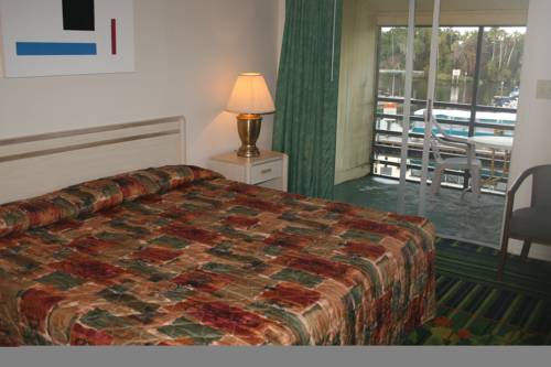 Imagen de la habitación del Hotel The Port And Marina. Foto 2