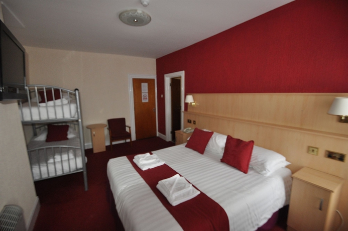 Imagen de la habitación del Hotel The Port. Foto 9