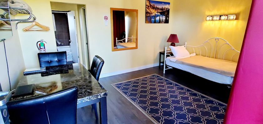 Imagen general del Hotel The Port-O-Call Inn and Suites. Foto 1