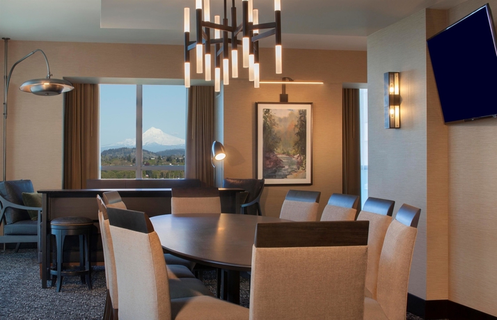 Imagen de la habitación del Hotel The Porter Portland, Curio Collection By Hilton. Foto 16