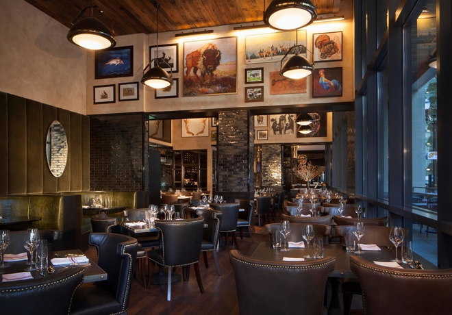 Imagen del bar/restaurante del Hotel The Porter Portland, Curio Collection By Hilton. Foto 14