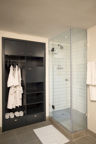 Imagen de la habitación del Hotel The Portswood Vanda Waterfront. Foto 8