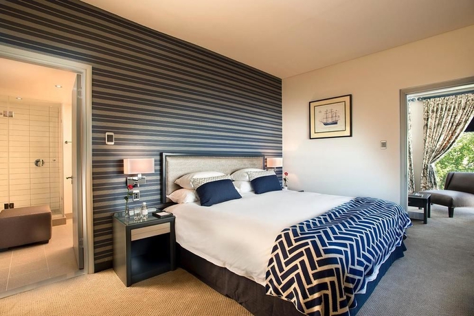 Imagen de la habitación del Hotel The Portswood Vanda Waterfront. Foto 10