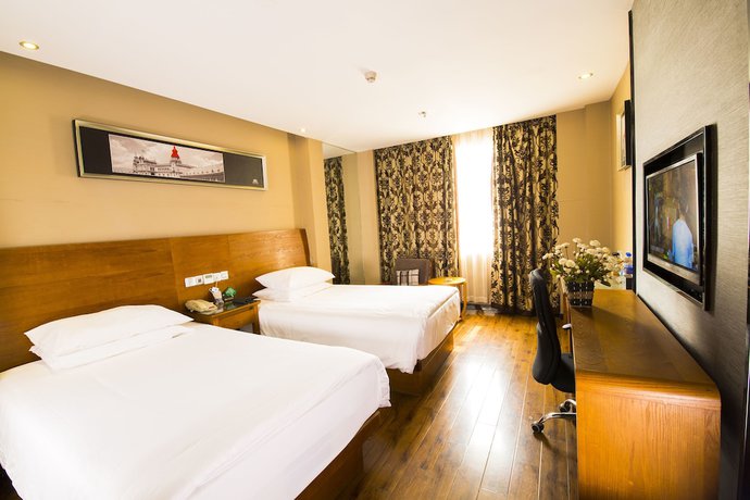 Imagen de la habitación del Hotel The Posh Hotel. Foto 9