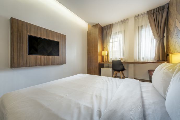 Imagen de la habitación del Hotel The Posh Phayathai. Foto 5